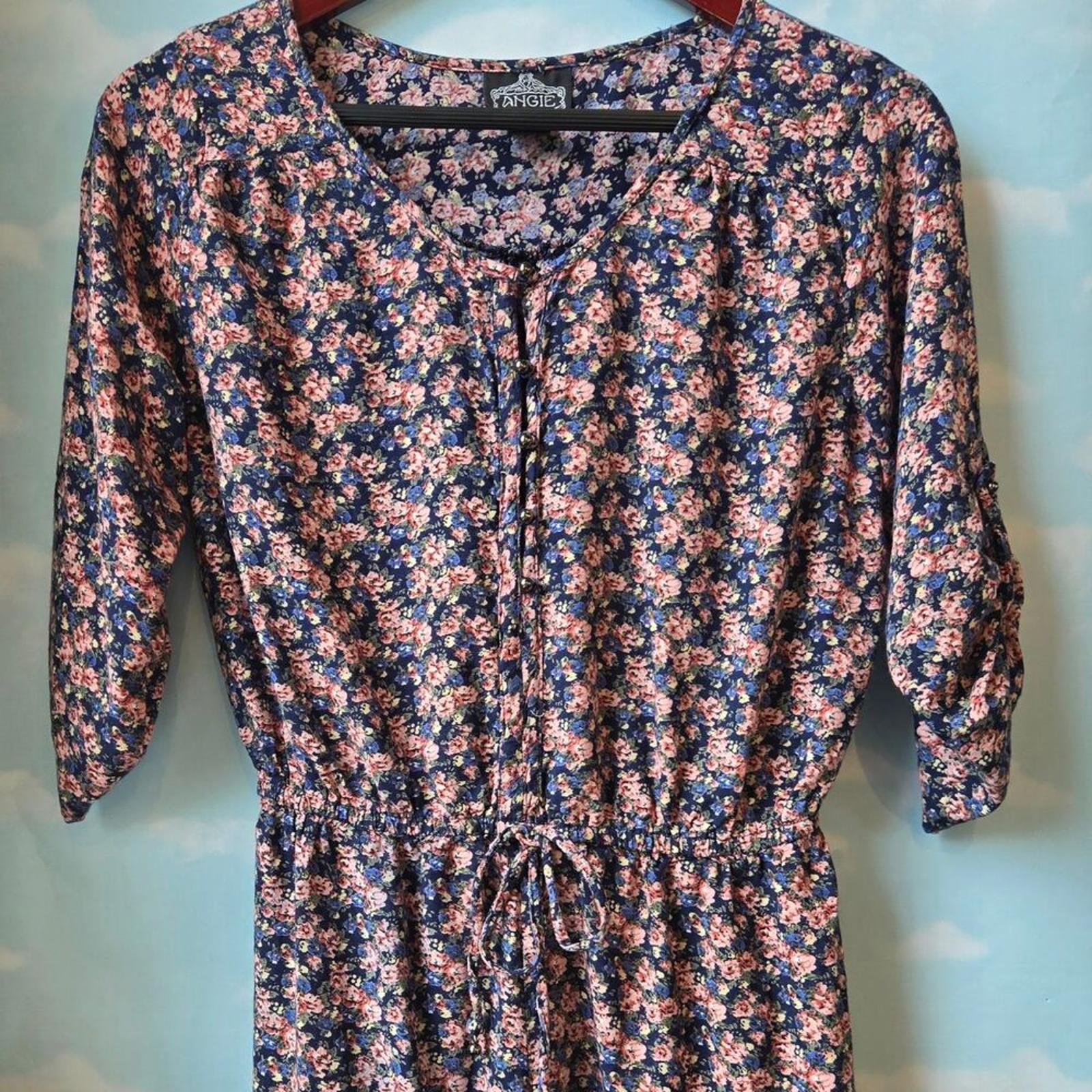 Angie Floral Jumper Cinch waist button top