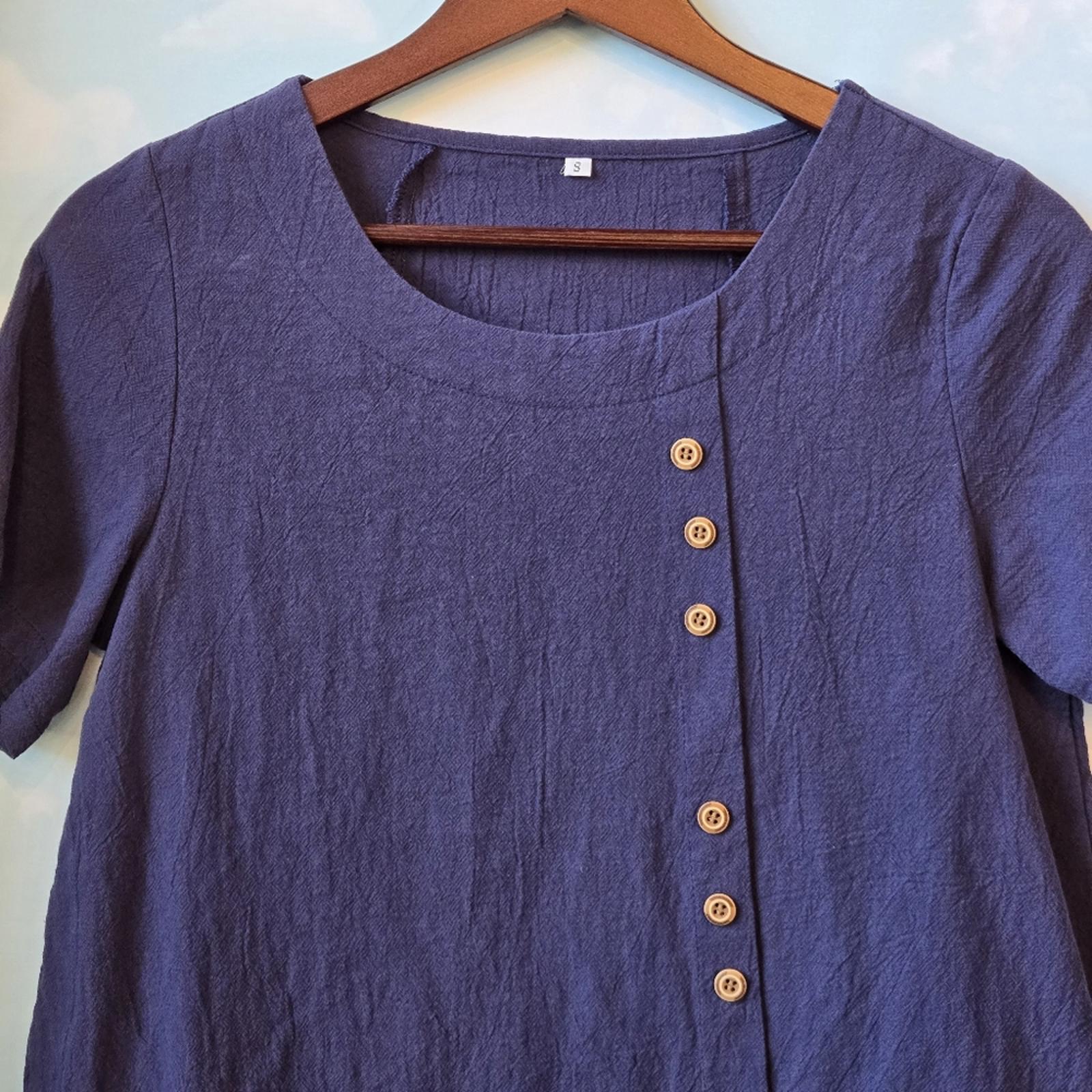 Elegant Linen Style Navy Button-Accent Blouse
