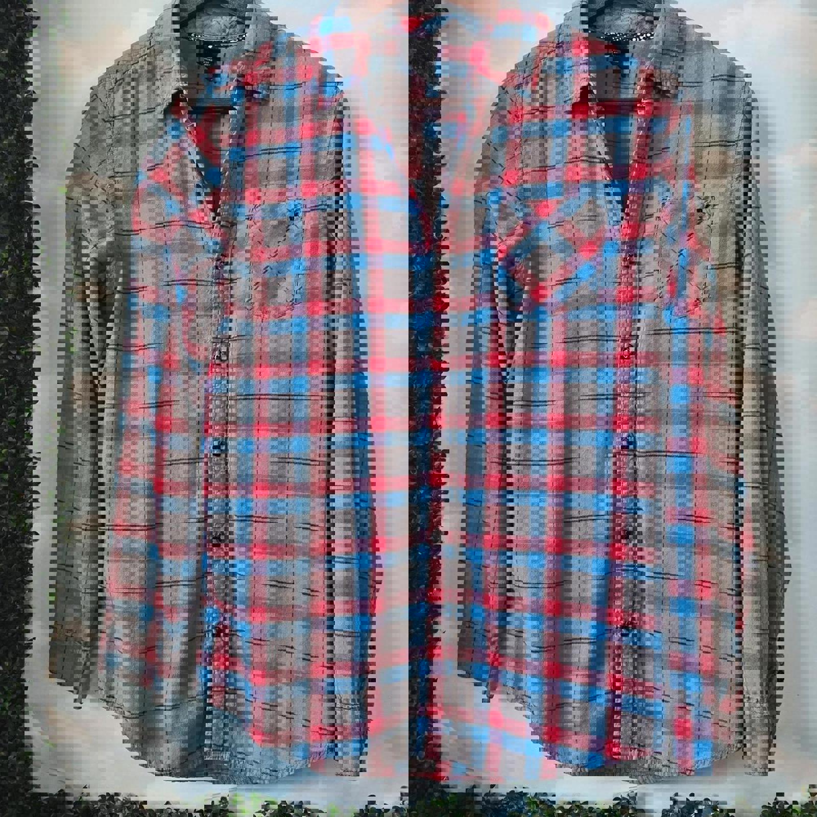 Red and blue plaid button up shirt #plaidshirt