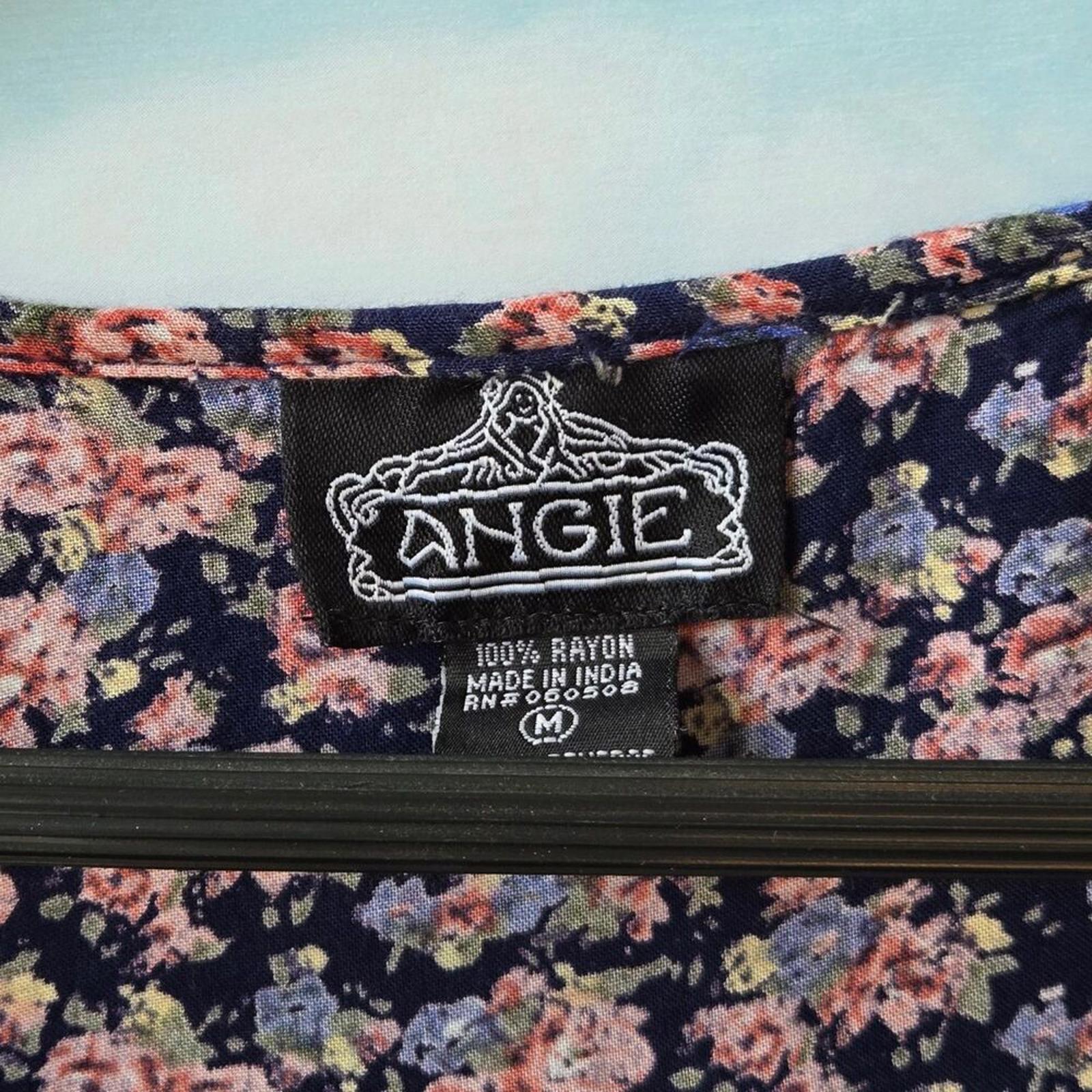 Angie Floral Jumper Cinch waist button top